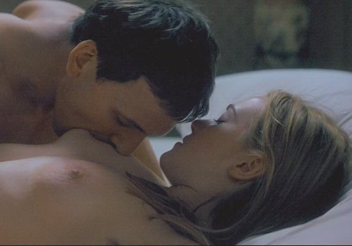 Kate Winslet Natural Tits Sucked [HD] - free porn video