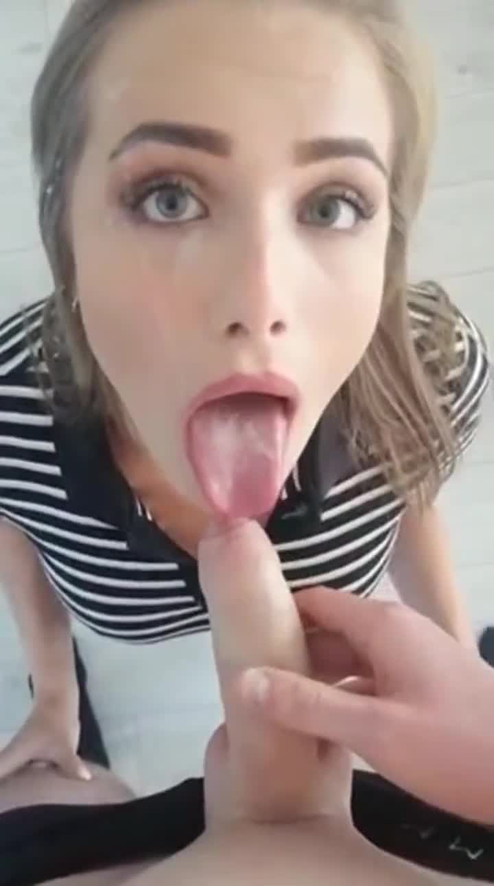 Looking Up, Waiting For Her Shot - free porn video