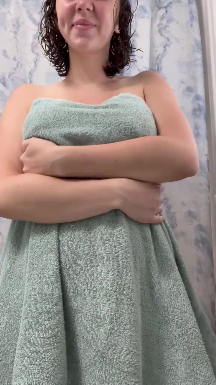 5’2 with DDDs - free porn video