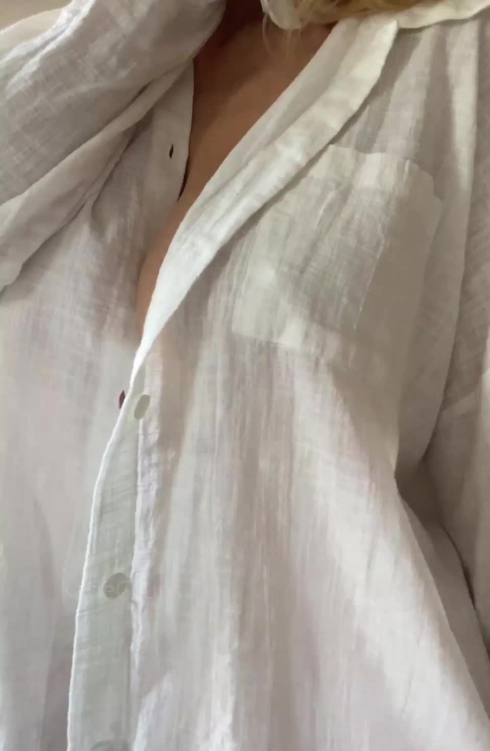 Let's make a deal. You breed me and I get to wear your shirt. 🤝❤️ - free porn video