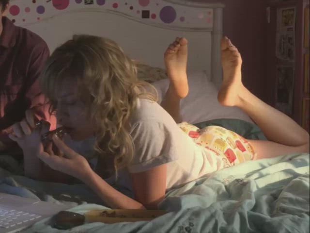 Brie larson - free porn video