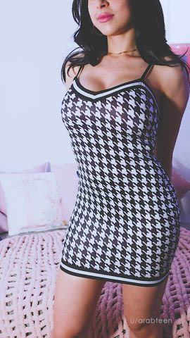 Would you cum on my face or on my breasts? - free porn video