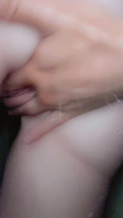 I love meeting guys on Reddit and letting them use my slutty pussy!! 🥰💕 - free porn video