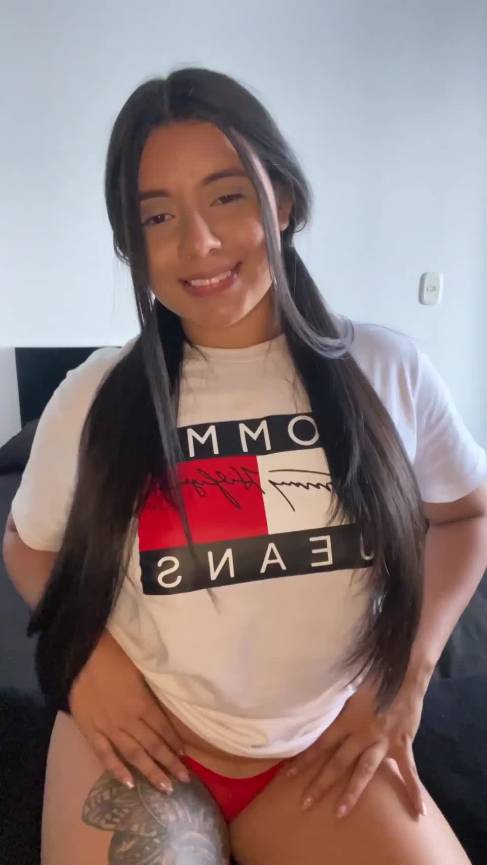 My ex left and I don't have anyone to lick me. Do you want to be my new bf? - free porn video