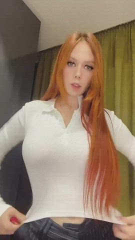 No bras allowed😉 - free porn video