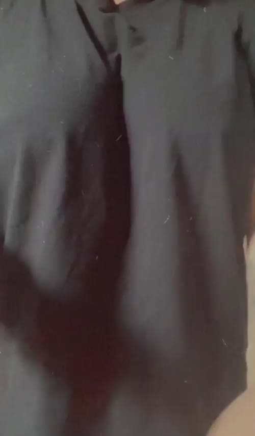 Does my t-shirt hide my F cups well? - free porn video