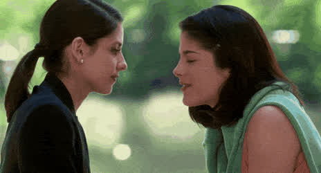 Sarah Michelle Gellar and Selma Blair - free porn video