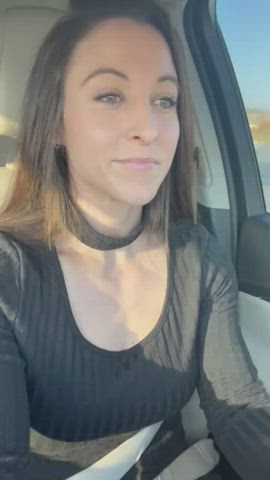 Just your average 33 year old Mom going on a date! - free porn video