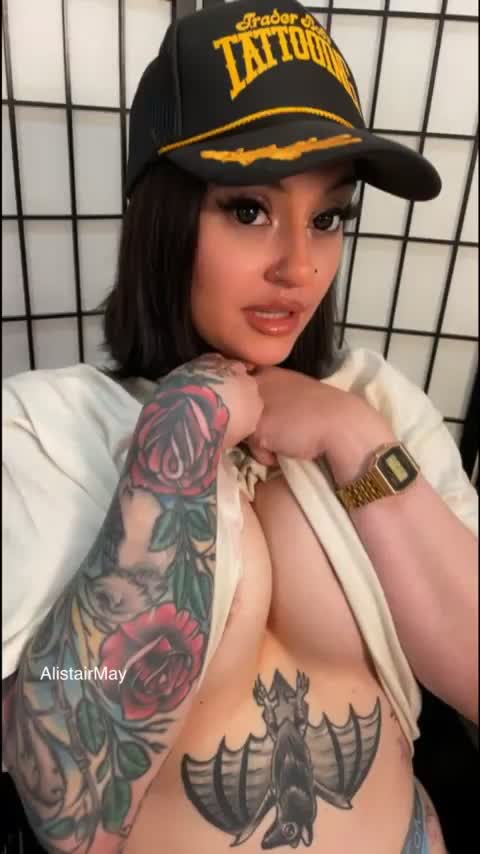 Can a thicc thighed girl in a wheelchair still make your cock hard 😜 - free porn video