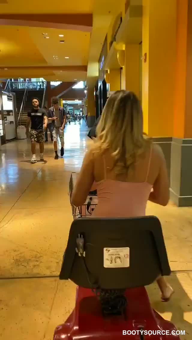 Mall booty - got a name? - free porn video