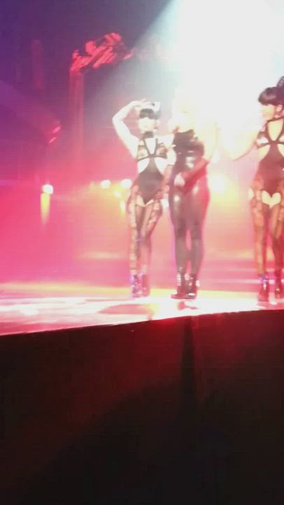 Perfect Place to Gangbang Britney Spears - free porn video
