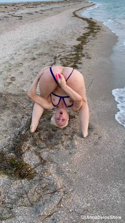 I was super horny on the beach today 😋 - free porn video