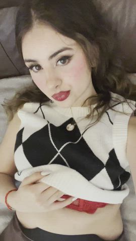i'm trying to study, would be a shame to have an older redditor distracting my 18yo ass :P - free porn video