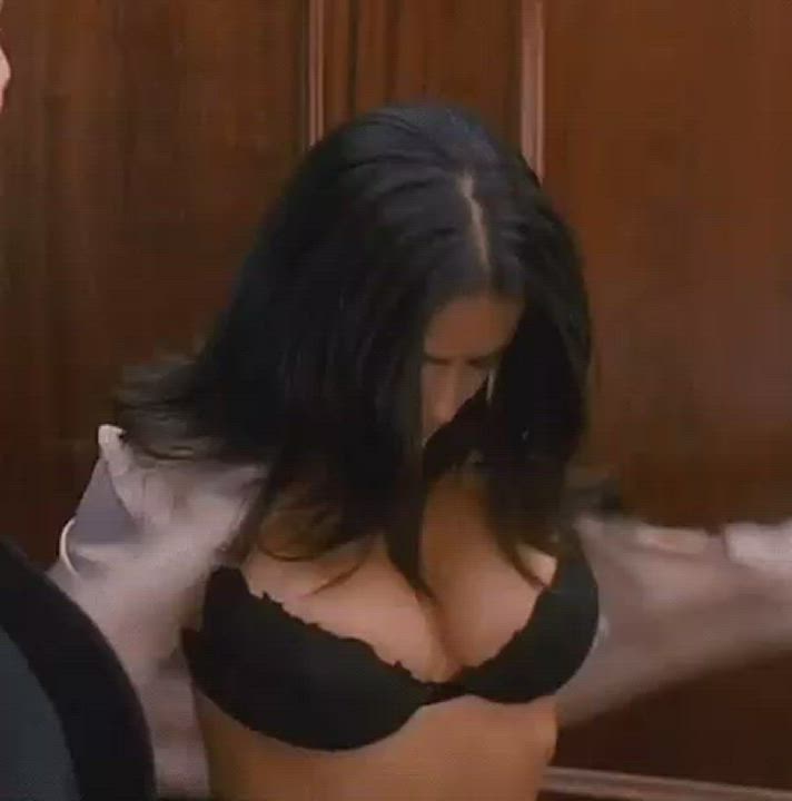 Salma Hayek 🔥 - free porn video