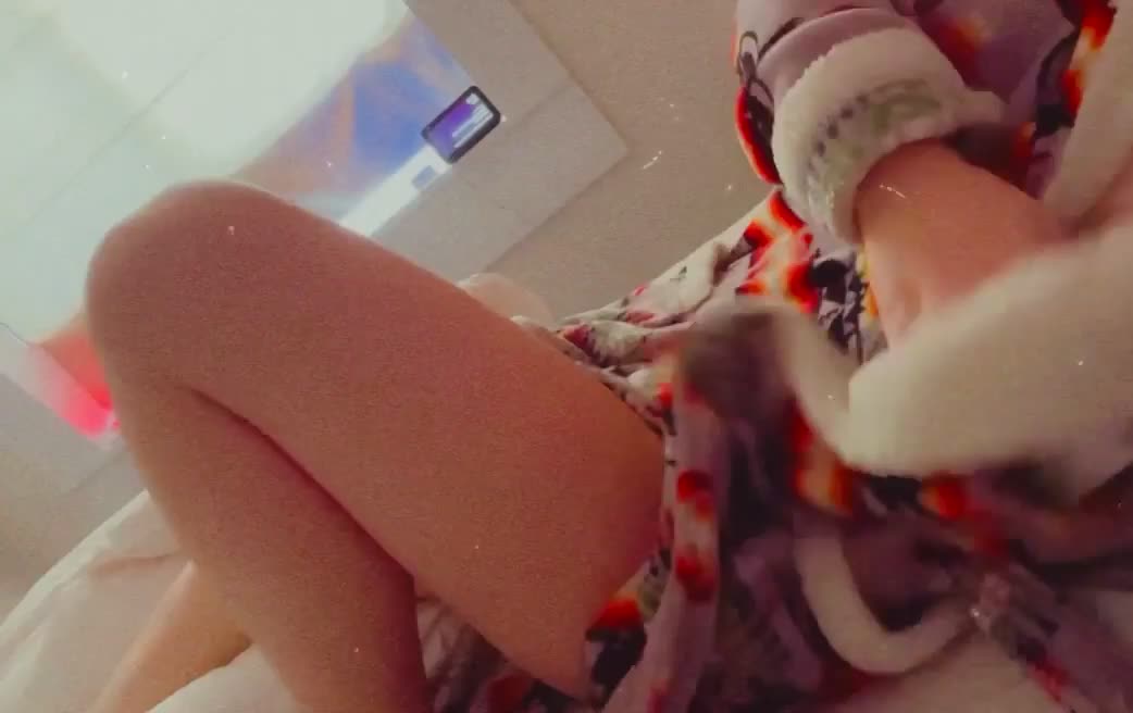 Which hole will you fill first? 😘 - free porn video
