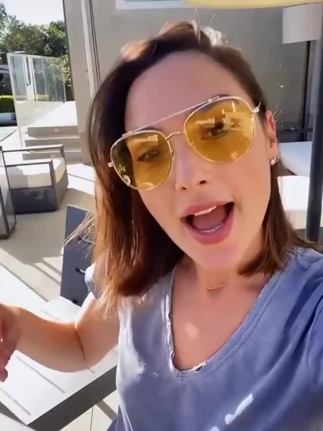 “Alright boys who’s gonna give me some cum” Gal Gadot - free porn video