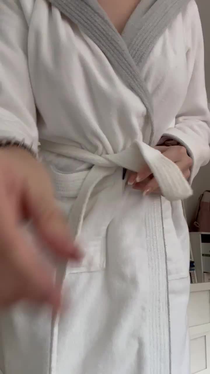 My bestie told me not to show my 19yo D cups online… fuck it :) - free porn video