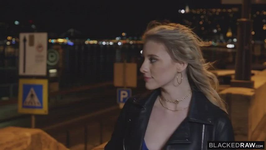 Melody Marks - Sightseeing - free porn video