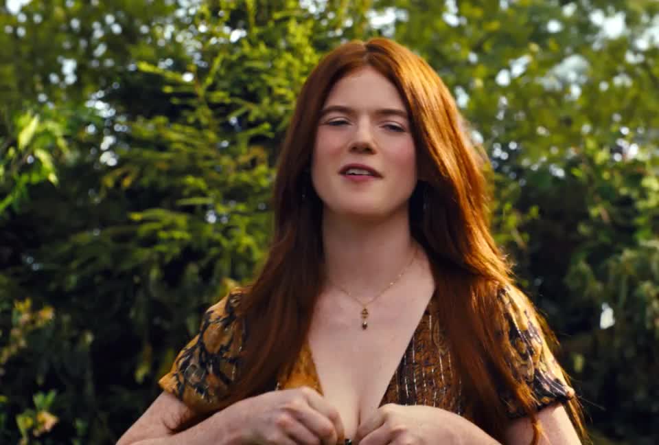 Birthday Girl: Rose Leslie in The Time Traveler's Wife [S1E4-2022] - free porn video