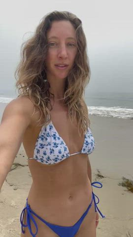 Letting them free at the beach [gif] - free porn video