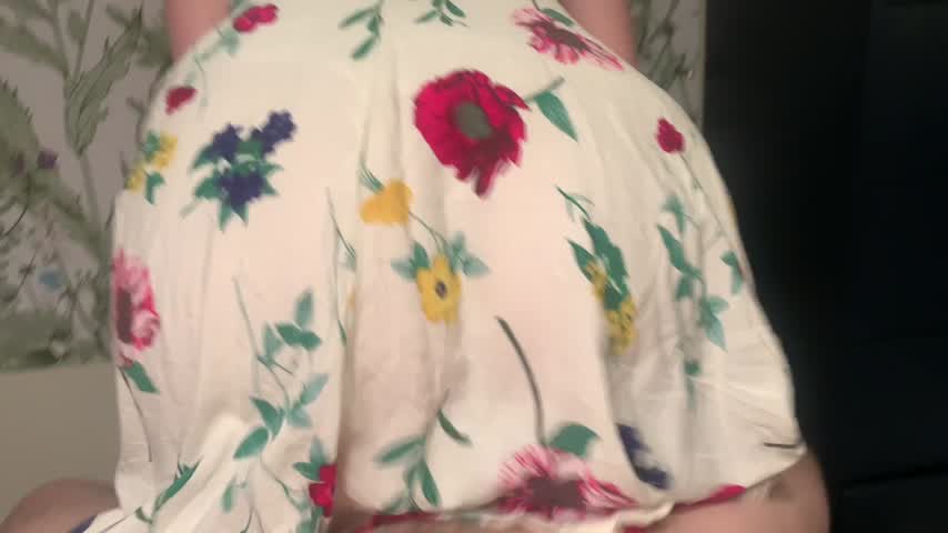 Would you let a woman in her 30’s bounce up and down on your cock - free porn video
