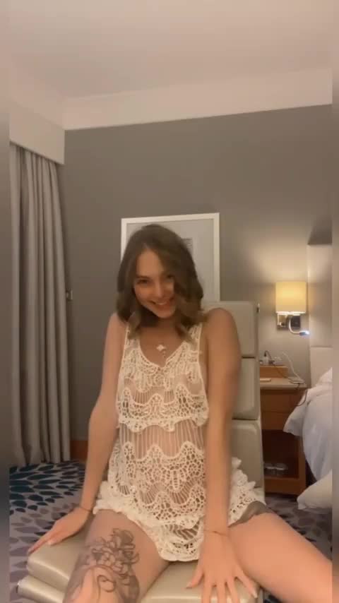 Only react if you'd fuck me raw - free porn video