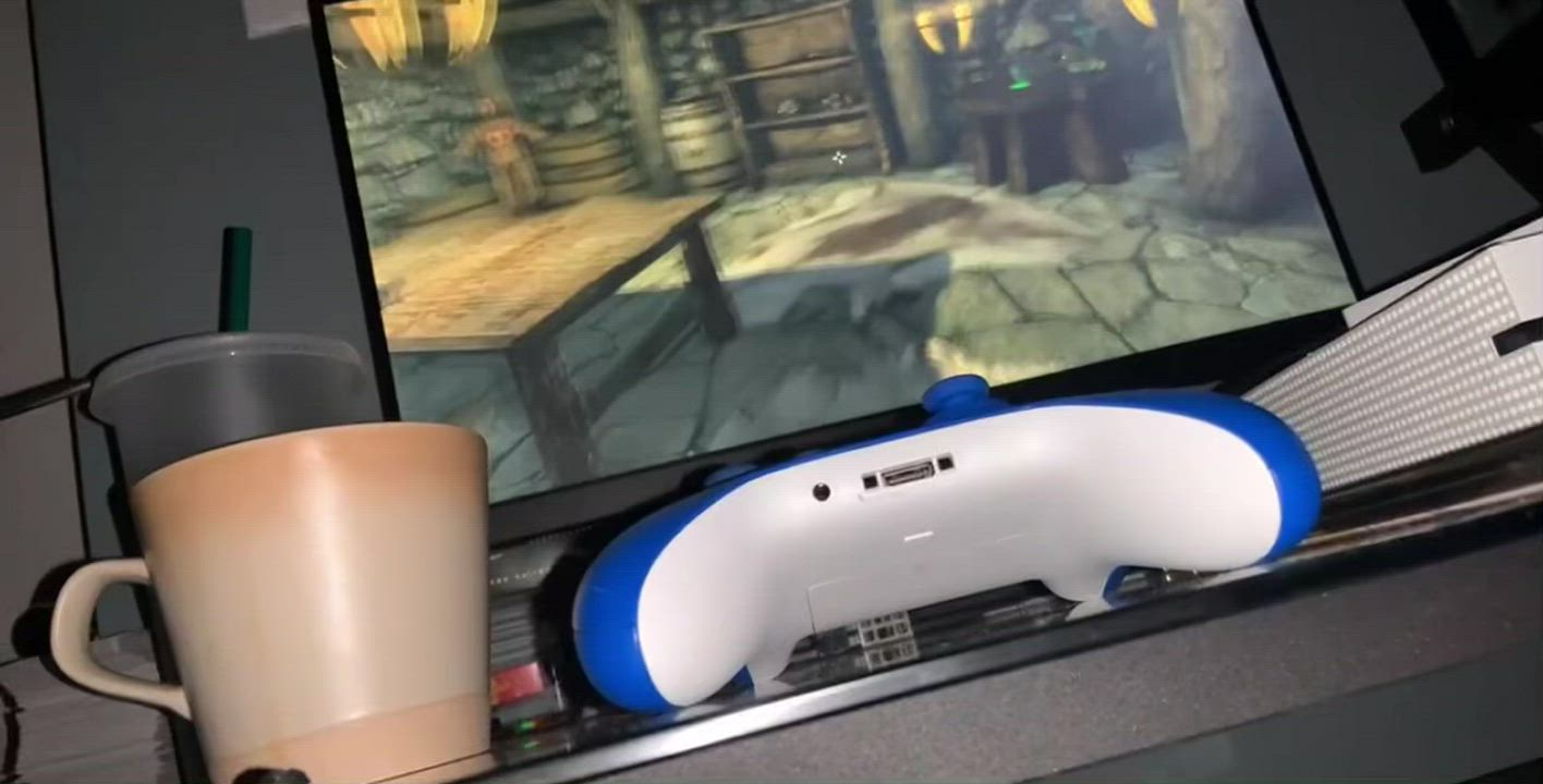 A little extra fun while gaming never hurts😉 - free porn video