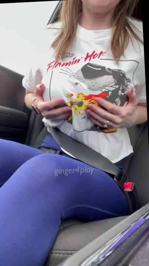 The trucker didn't mind [GIF] - free porn video