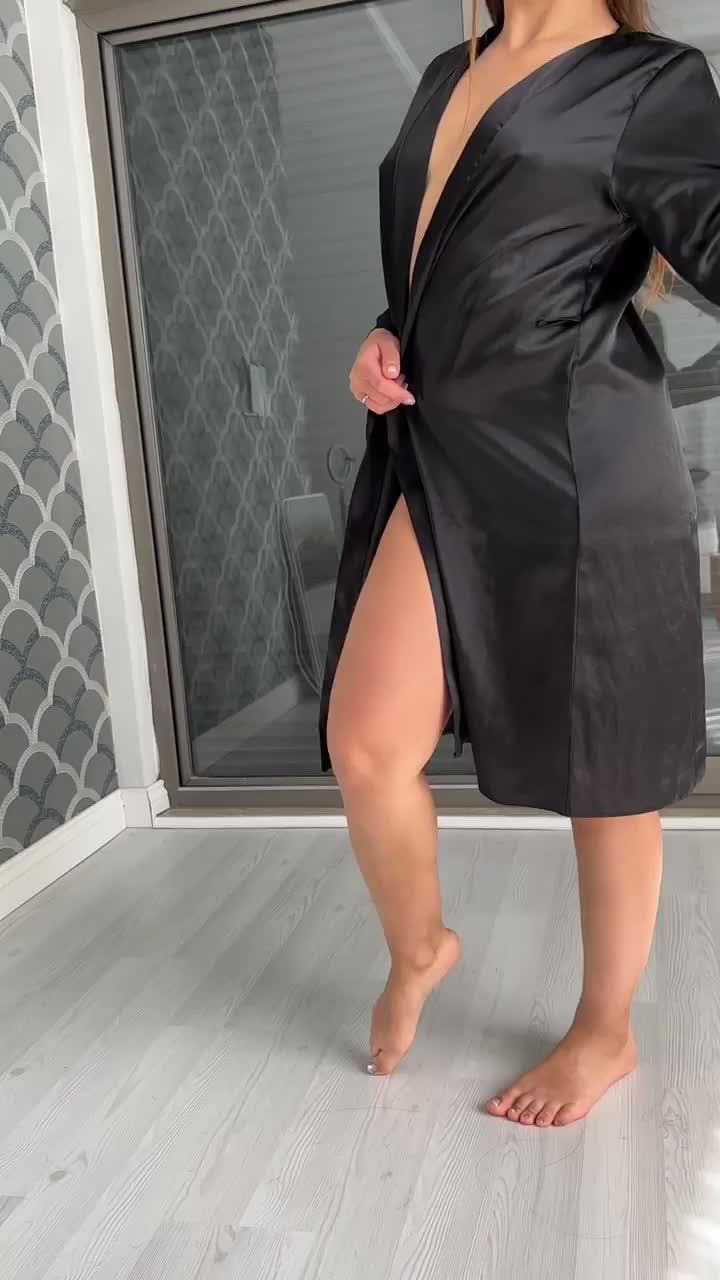 Daddy said its good to always keep my mouth open and my panties off, is that true? 💭 - free porn video