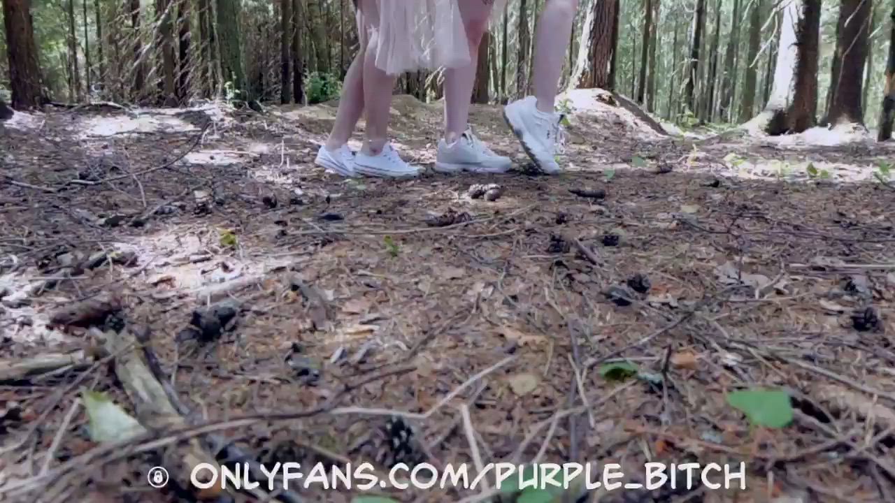 Two beautiful elves in the forest (Cosplay) - free porn video