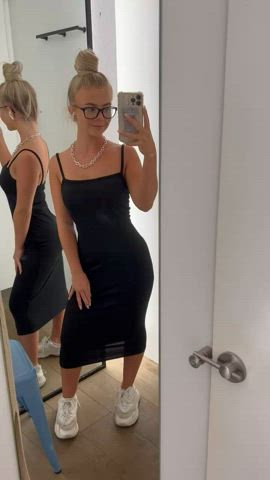 Let’s fuck in the changing rooms - free porn video