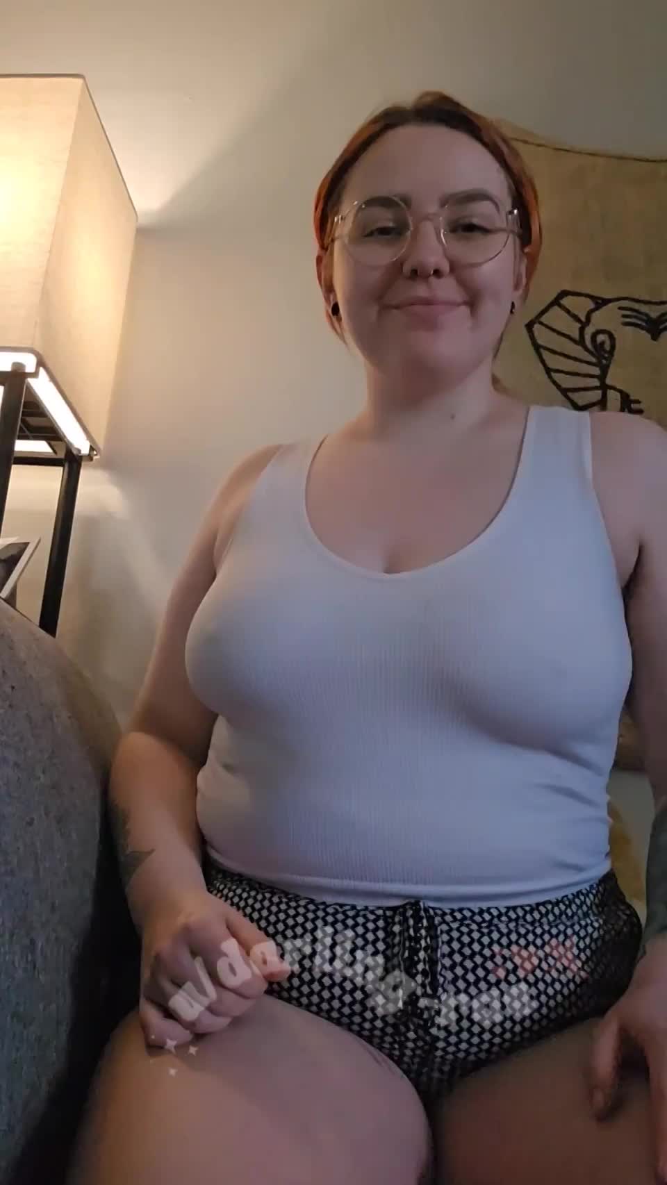 i'm trying to make you think dirty thoughts... is it working? - free porn video