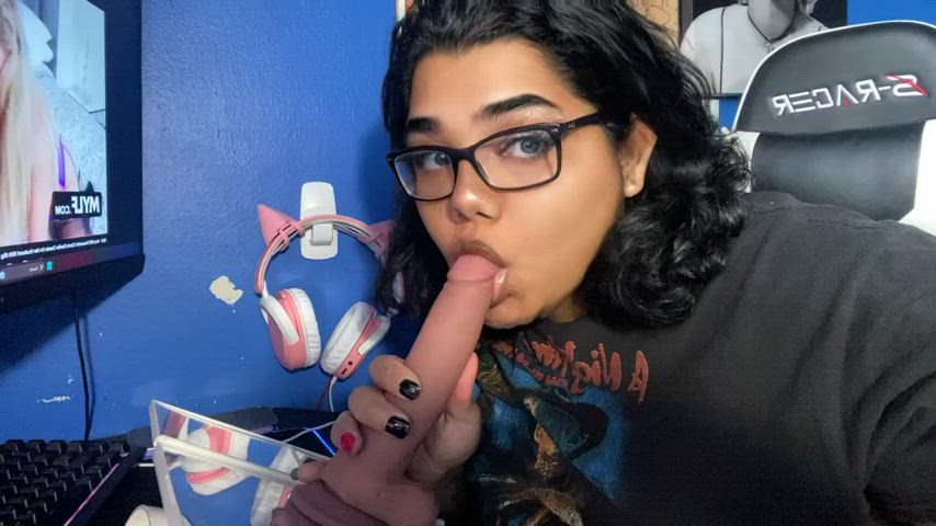 Hoped you dreamed about my lips giving you a bj babe hehehe - free porn video