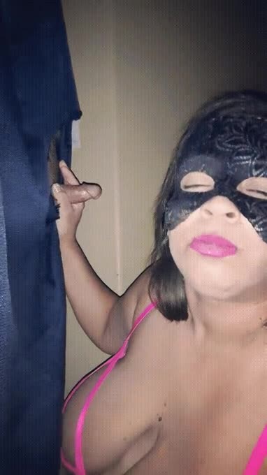 Wanna visit my homemade gloryhole? 😜 - free porn video