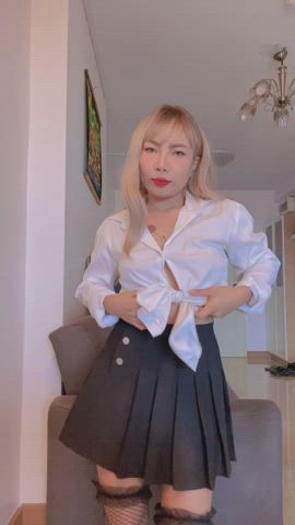 If even 5 guys like this, I'll celebrate and fuck myself - free porn video