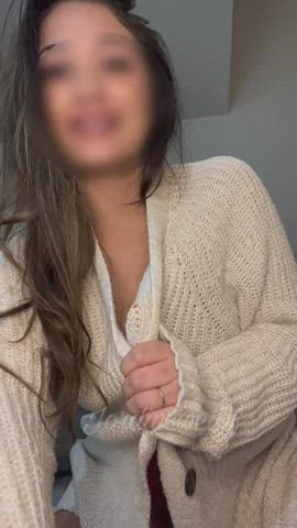 I’m 4’11 with DDDs. They’re huge on my little body - free porn video