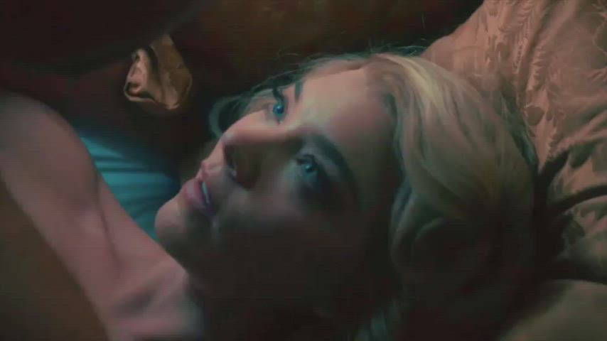 Natalie Dormer's iconic sex scene but only showing her. - free porn video