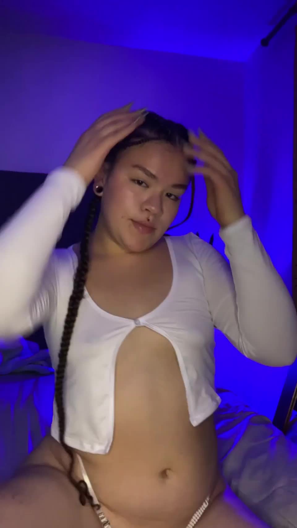 Can you teach me what I should do with my 18 yrs old body? - free porn video