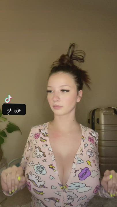 This tik tok trend was meant to be naughty 💦😈 OC - free porn video