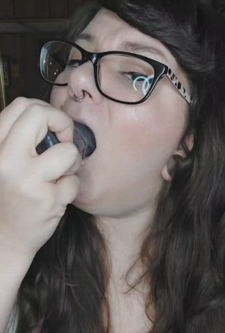 cum on my glasses? - free porn video