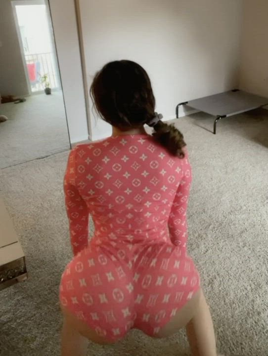 Does anybody even see my posts here? - free porn video