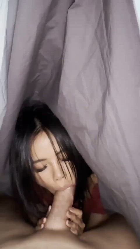 It’s scientifically proven that if you suck a bud’s cock under a blanket, that makes it not gay - free porn video