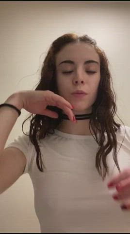 Big tits under white tshirt - free porn video