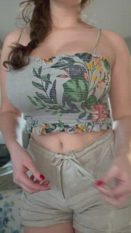 are my perky boobs too big and squishy for my small, Iittle waist - free porn video