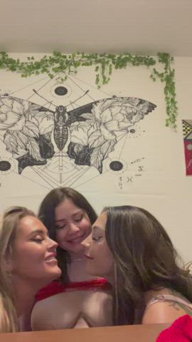 Boobs Lesbian Threesome Porn GIF by Kikibeeworld - free porn video