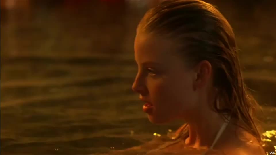 Rachel Nichols kissing Mimi Rogers in "Dumb and Dumberer: When Harry Met Lloyd" (2003) - free porn video