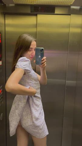 what would u do if u saw me in the elevator like this - free porn video
