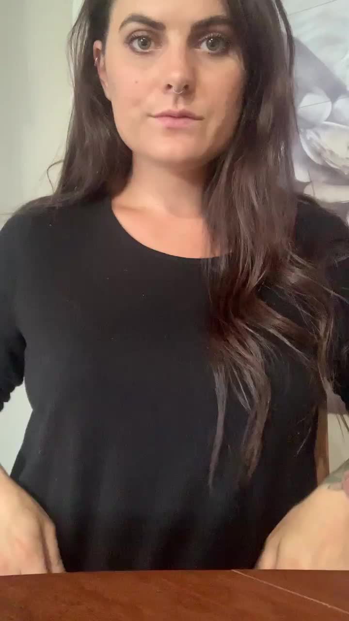 Think this mom of four could handle a few more? - free porn video