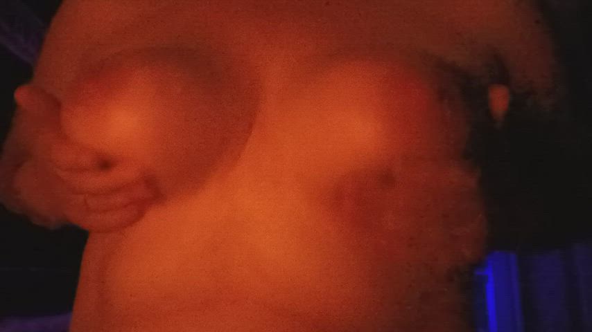 Bathtub Bounce - free porn video