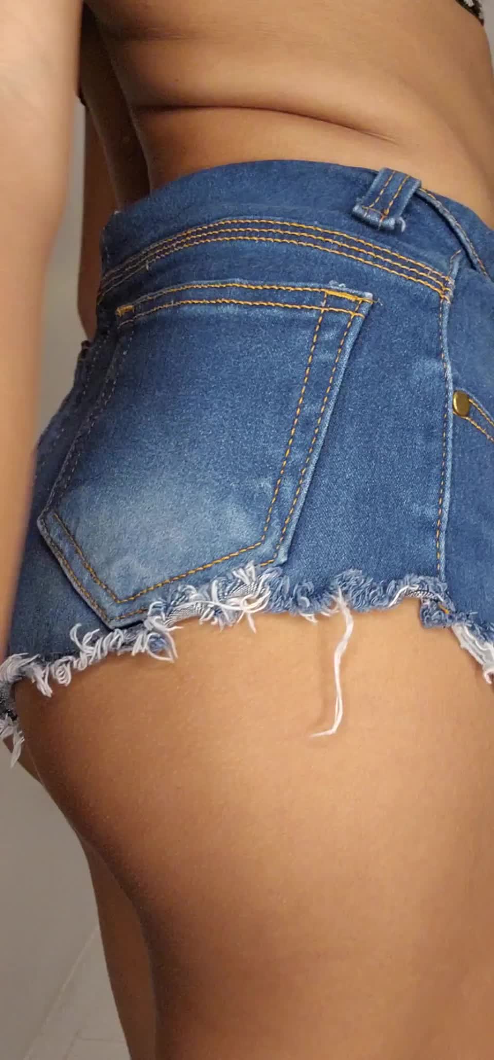 I'm feeling extra sexy today - free porn video